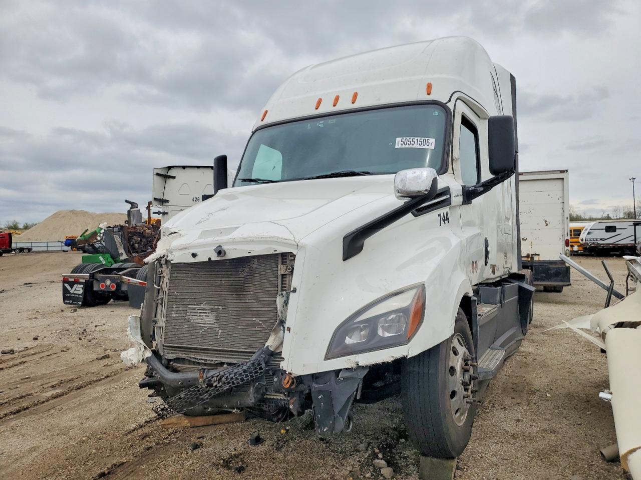 Freightliner Cascadia 126