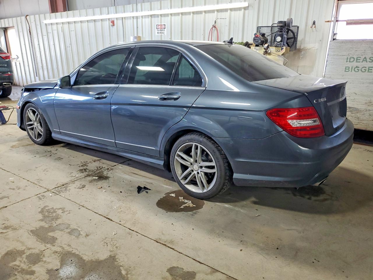 Mercedes-Benz C-Class 300 4matic