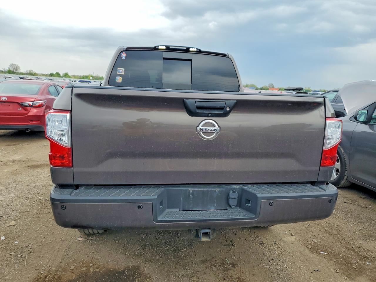 Nissan Titan Sl