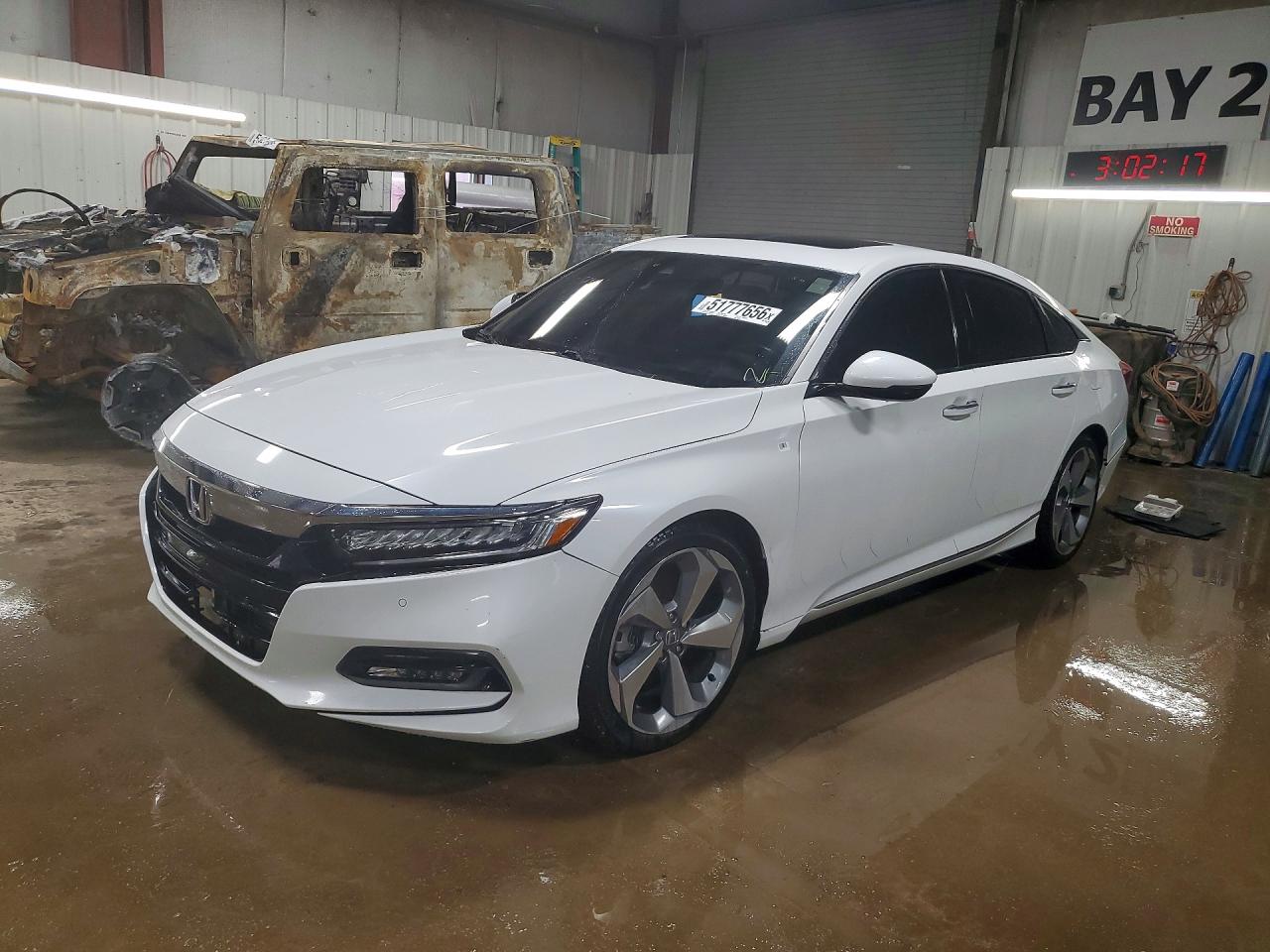 Salvage Honda Accord Image