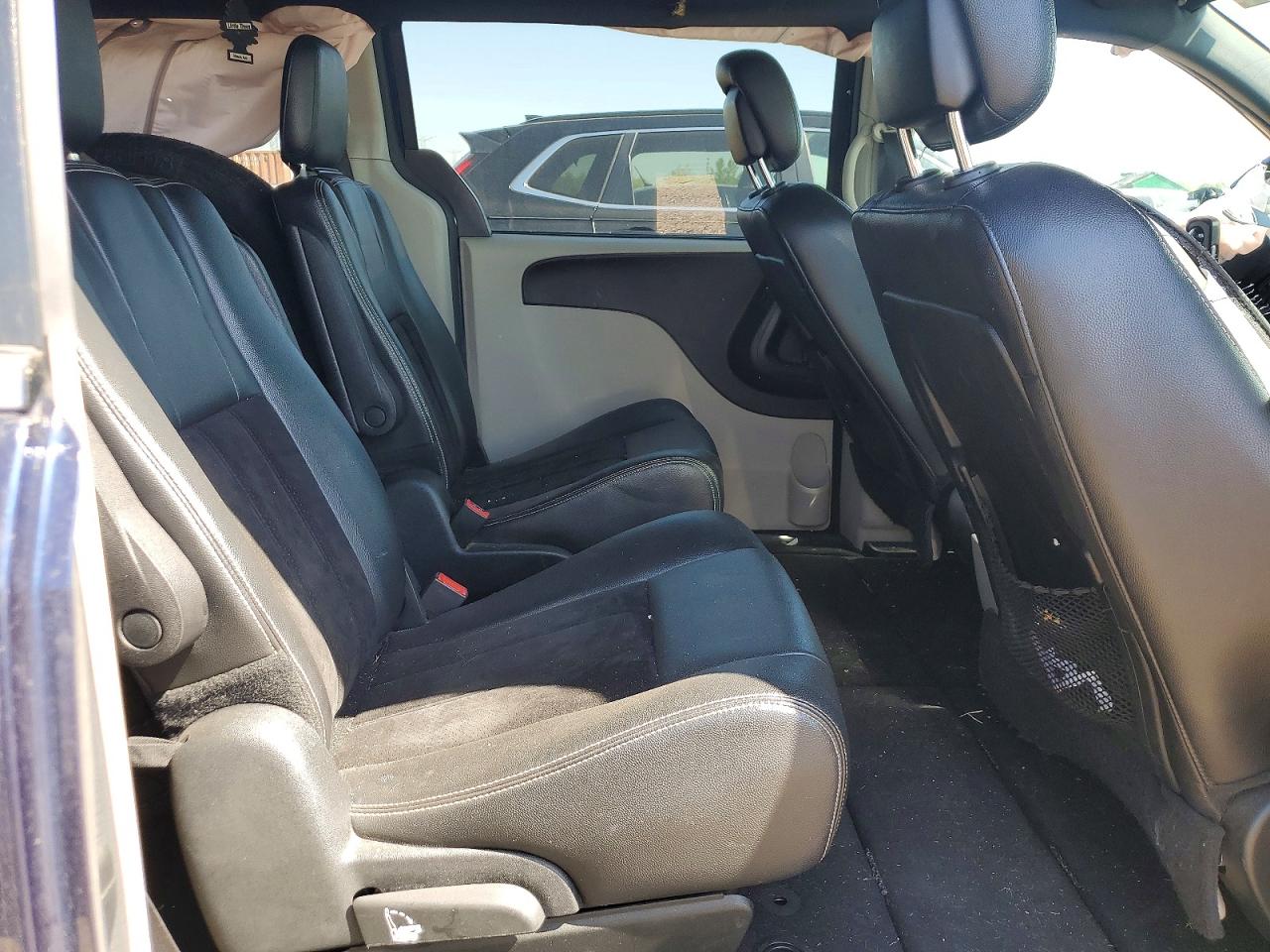 Dodge Caravan Sxt