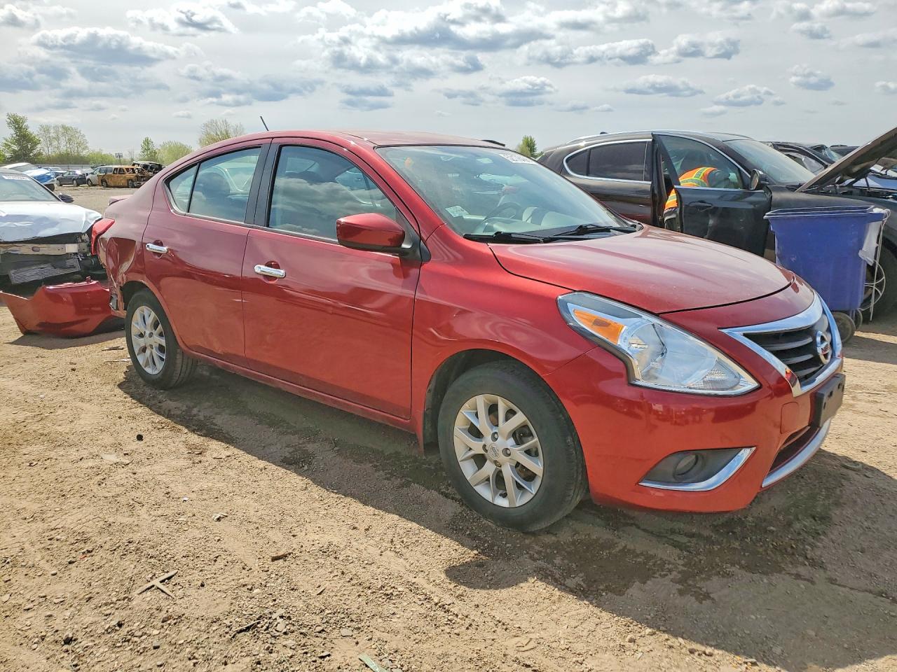 Nissan Versa 1.6 S