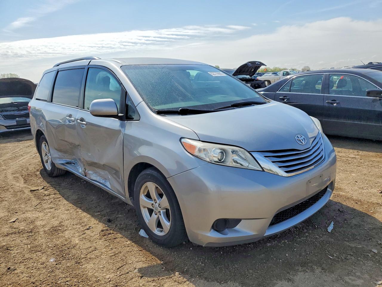 Toyota Sienna Le