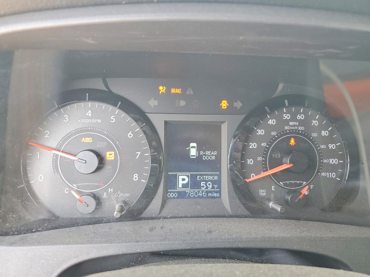 Toyota Sienna Le