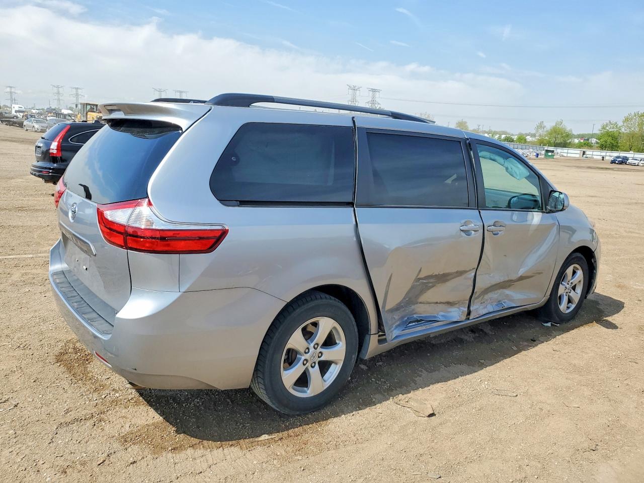 Toyota Sienna Le