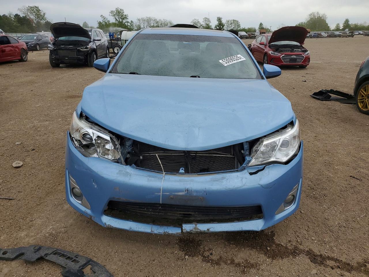 Toyota Camry Xle