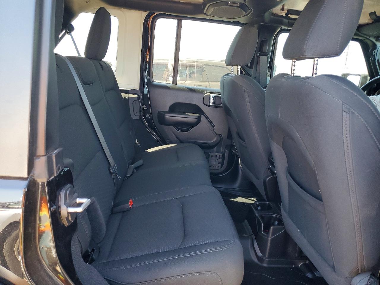 Jeep Wrangler Sport