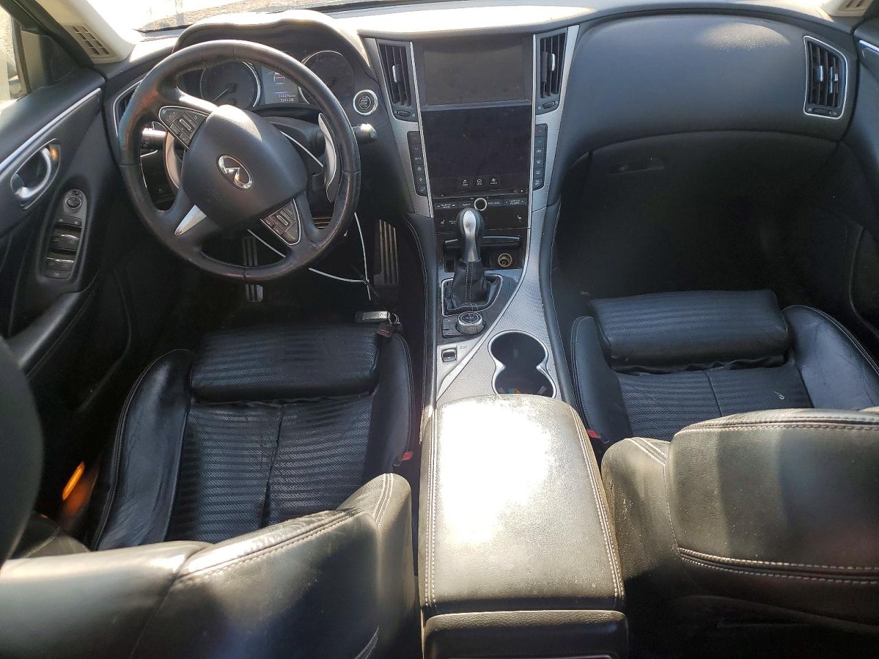 INFINITI Q50 Base