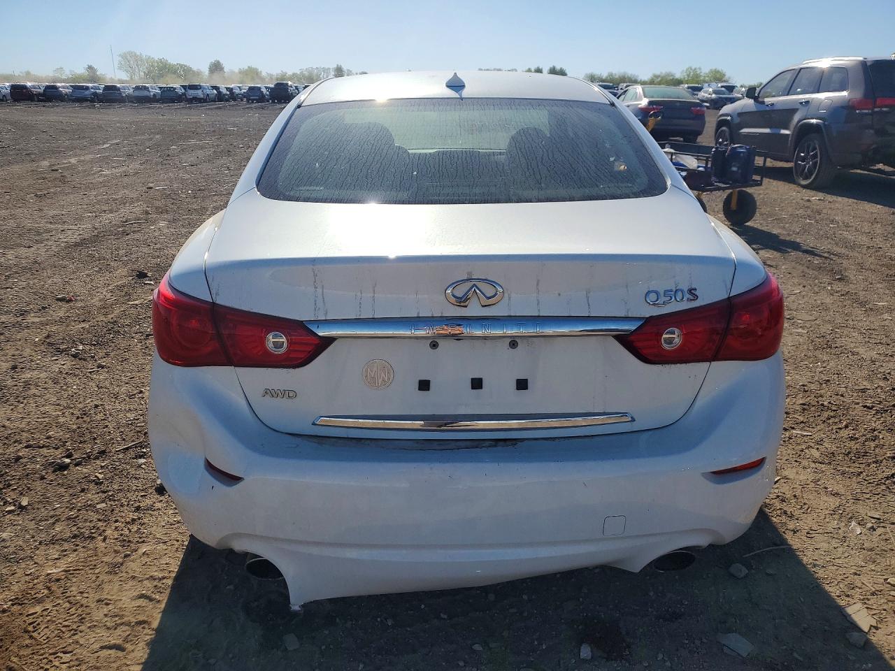 INFINITI Q50 Base