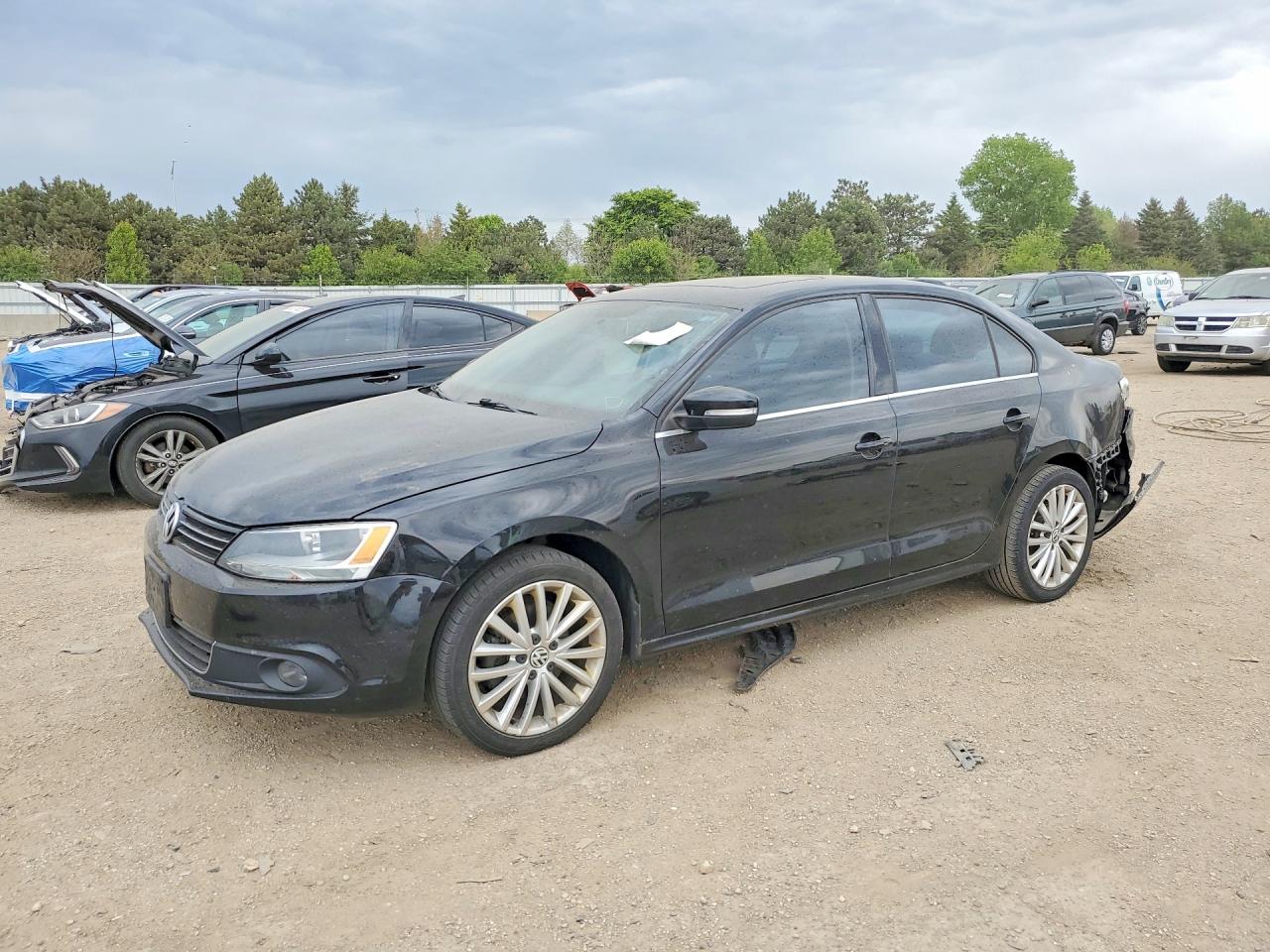 Salvage Volkswagen Jetta Image