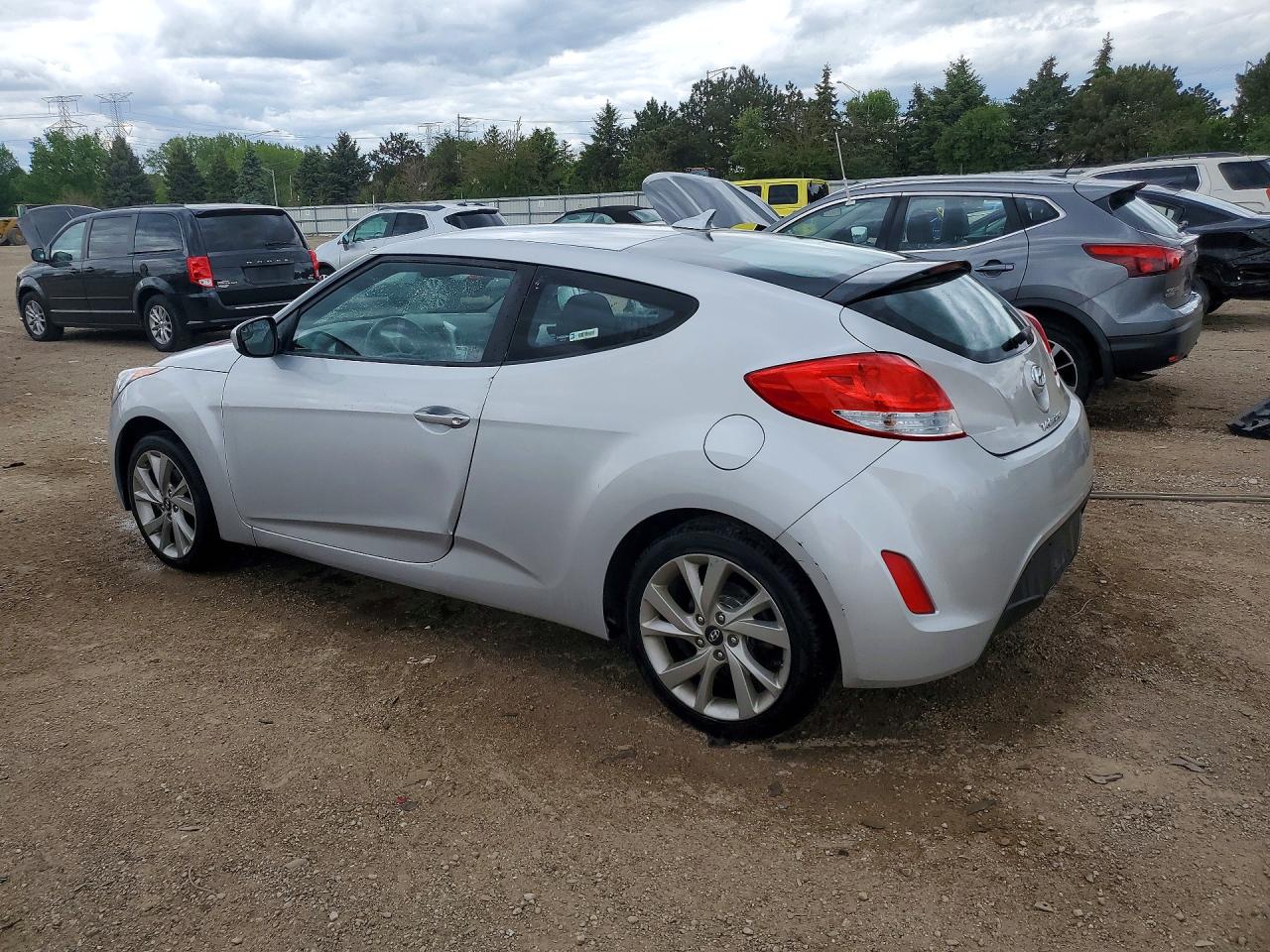 Hyundai VELOSTER Base