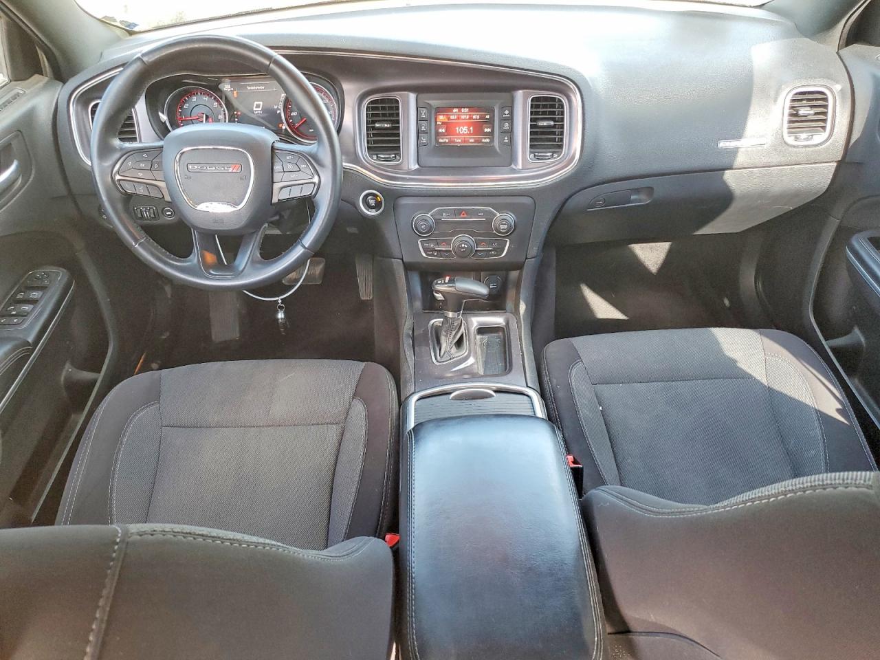 Dodge Charger Se