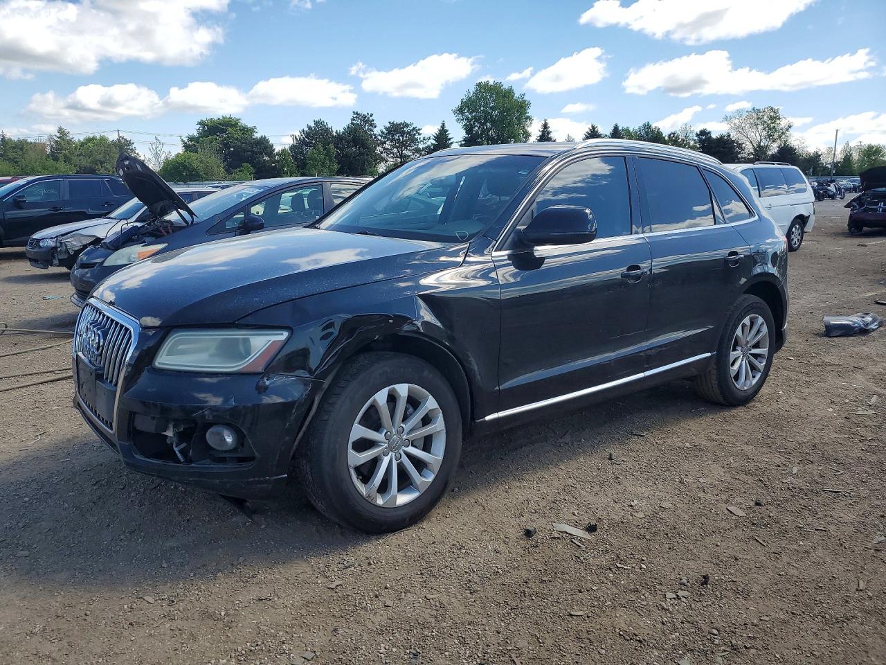 Salvage Audi Q5 Image