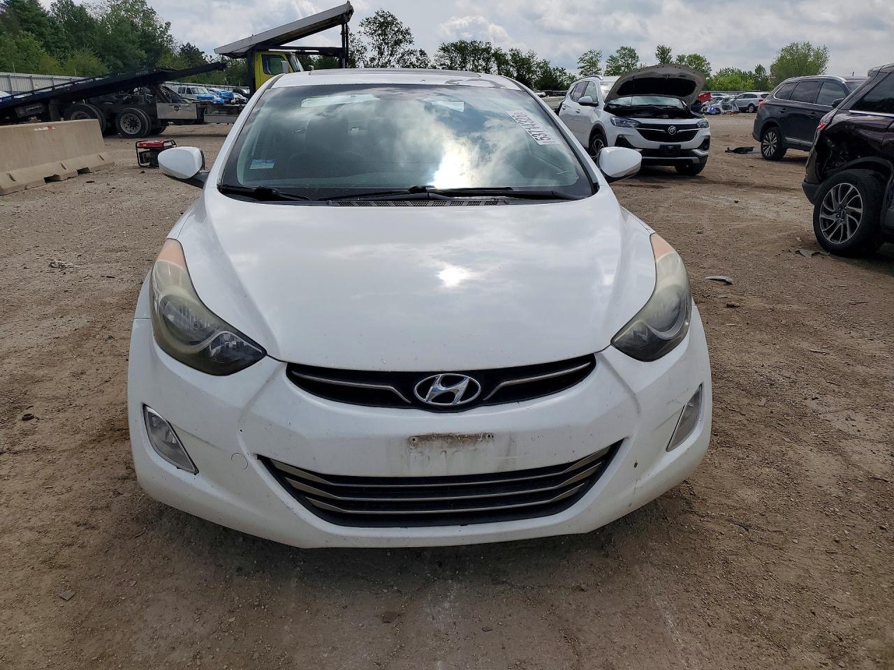 Hyundai ELANTRA Limited