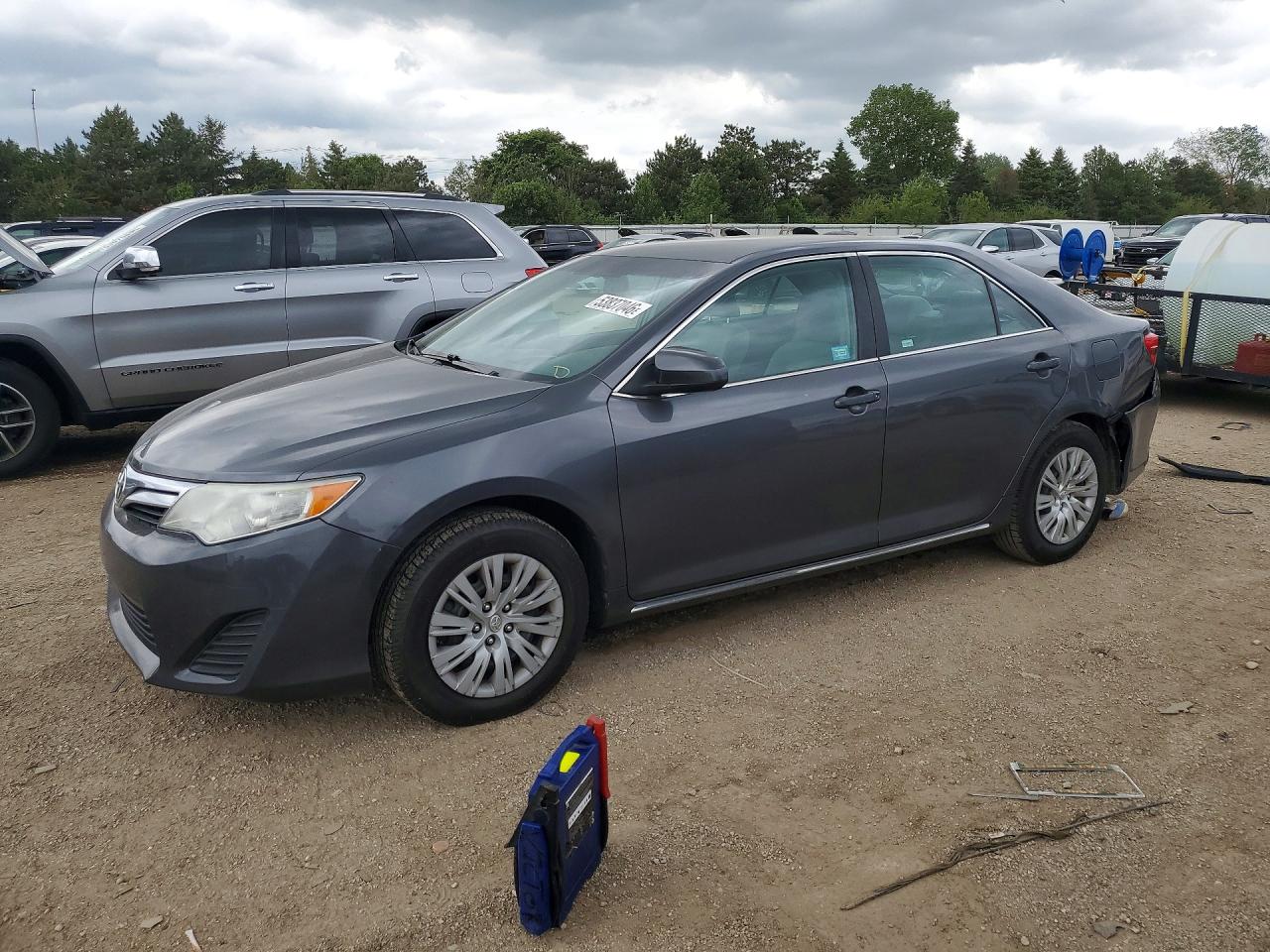 Salvage Toyota Camry Image