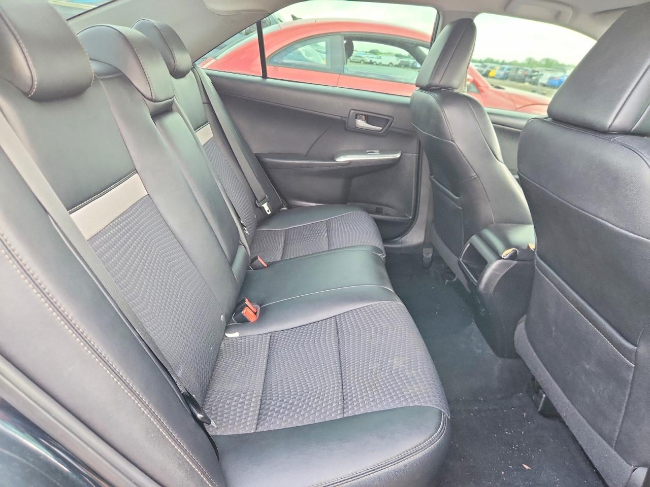 Toyota Camry Se V6