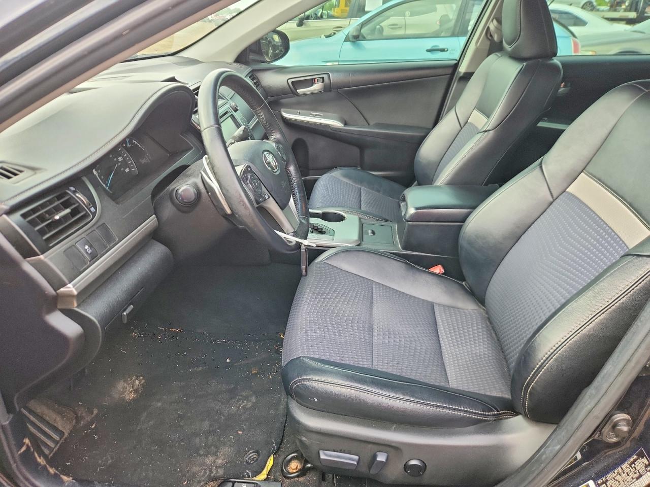 Toyota Camry Se V6
