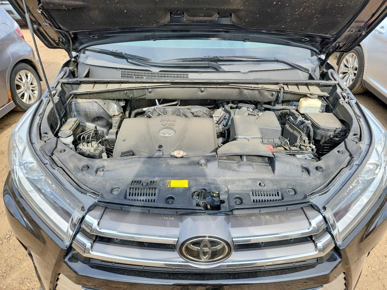 Toyota Highlander Limited Platinum