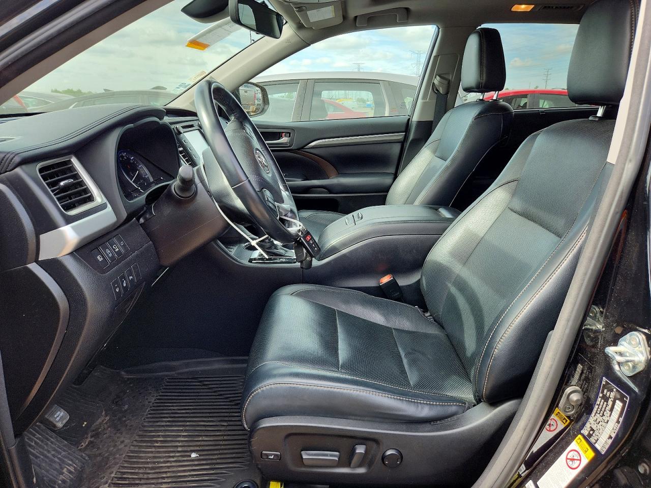 Toyota Highlander Limited Platinum