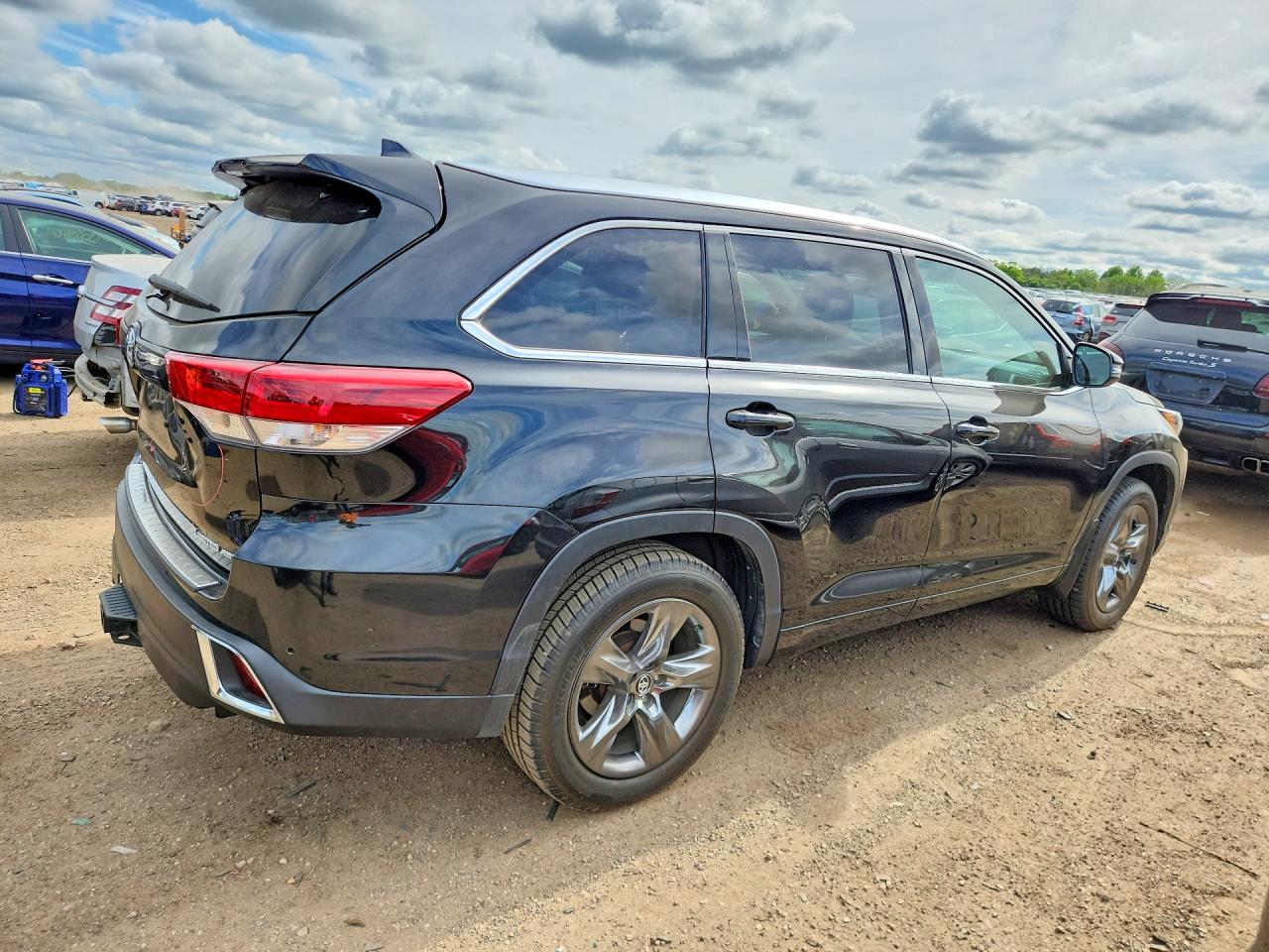 Toyota Highlander Limited Platinum