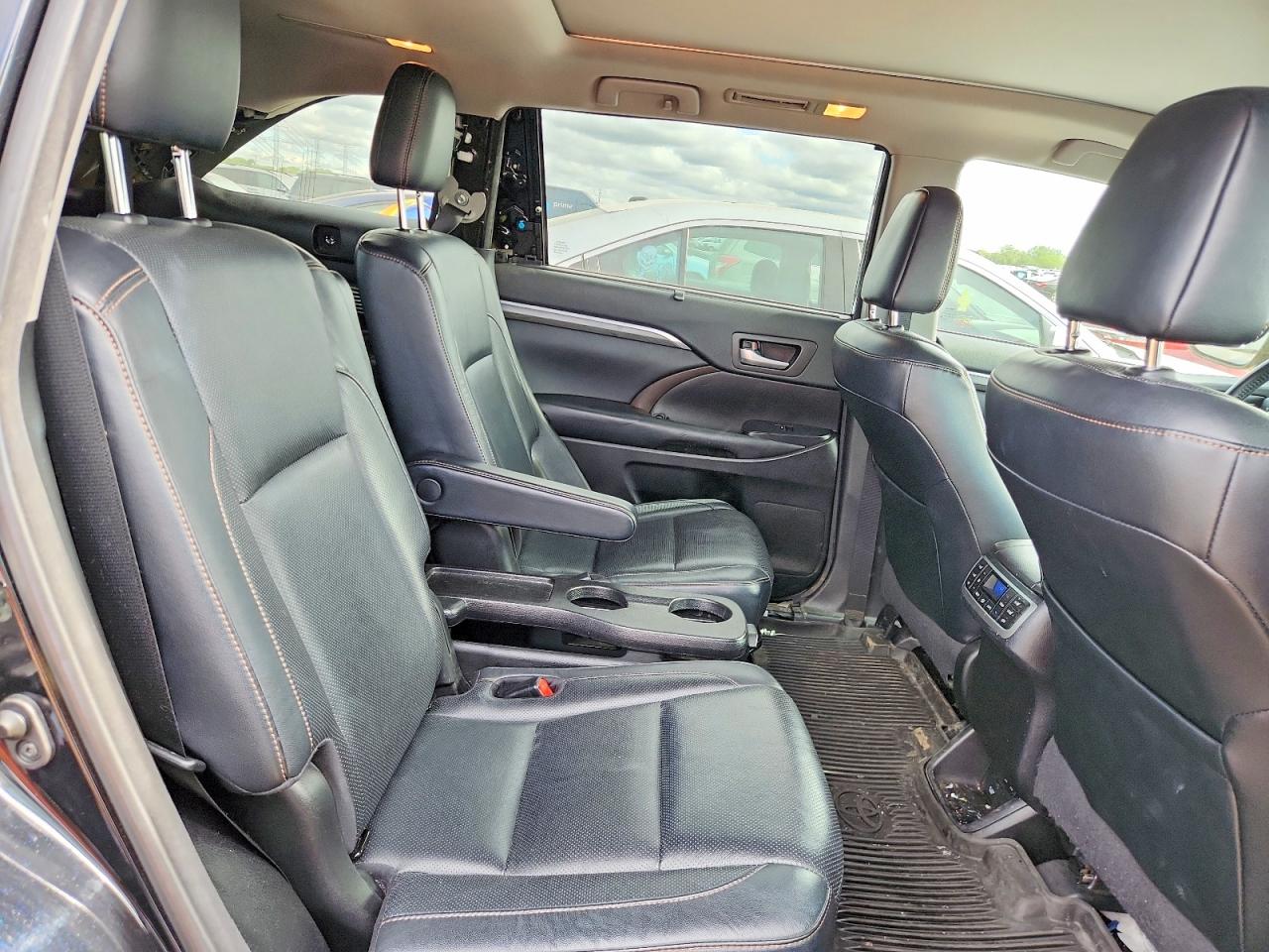 Toyota Highlander Limited Platinum