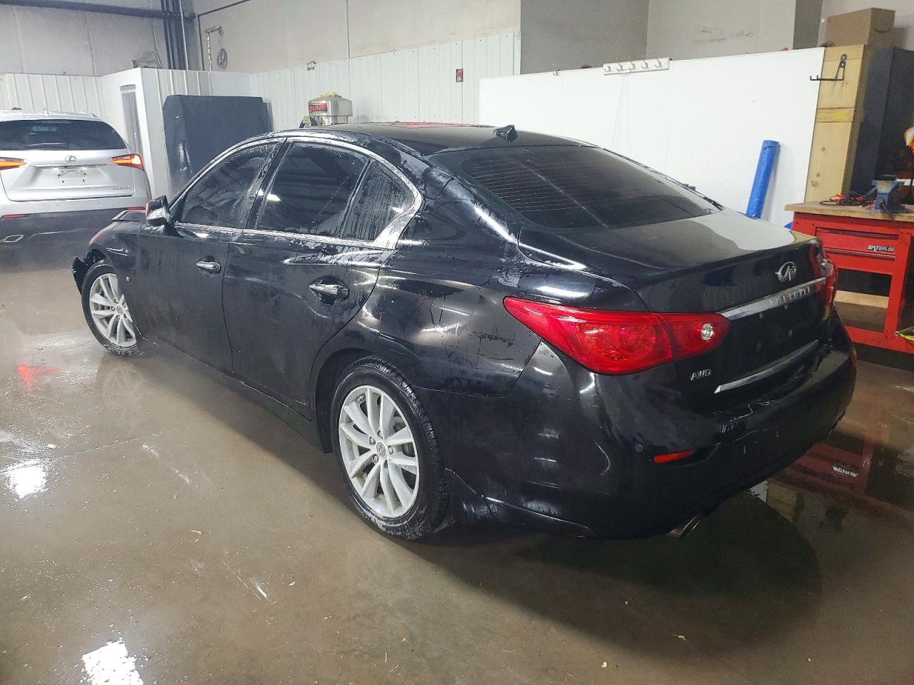 INFINITI Q50 Base