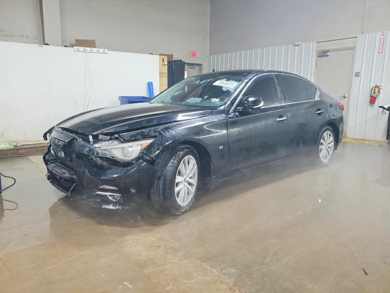 Salvage INFINITI Q50 Image