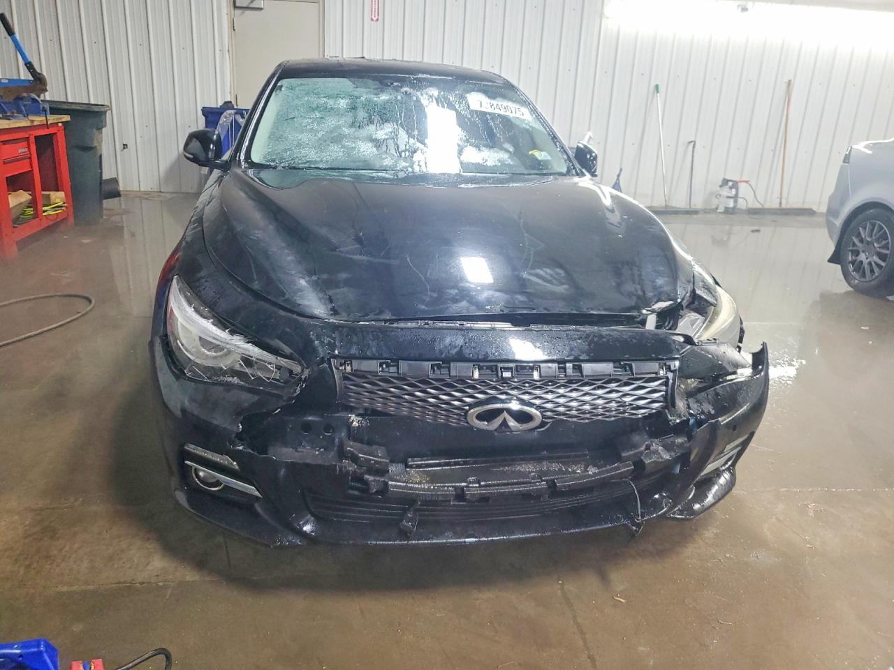 INFINITI Q50 Base
