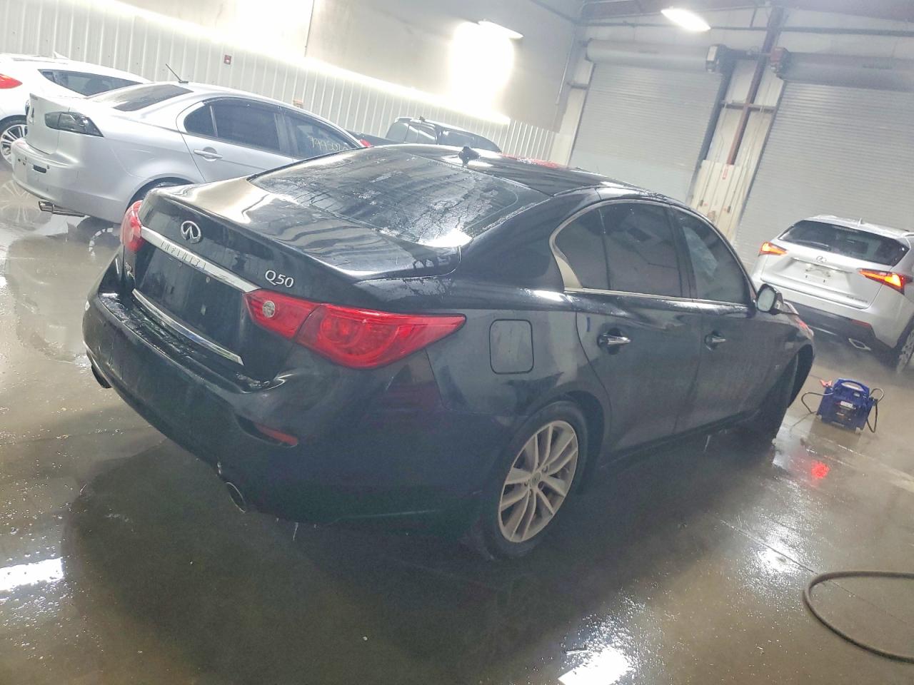 INFINITI Q50 Base