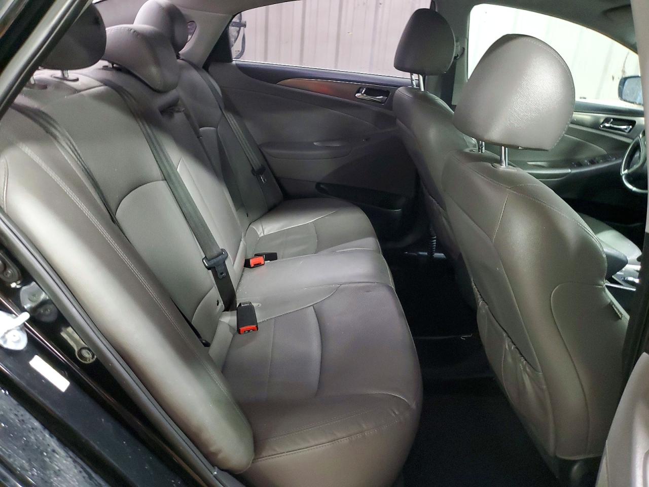 Hyundai SONATA Hybrid