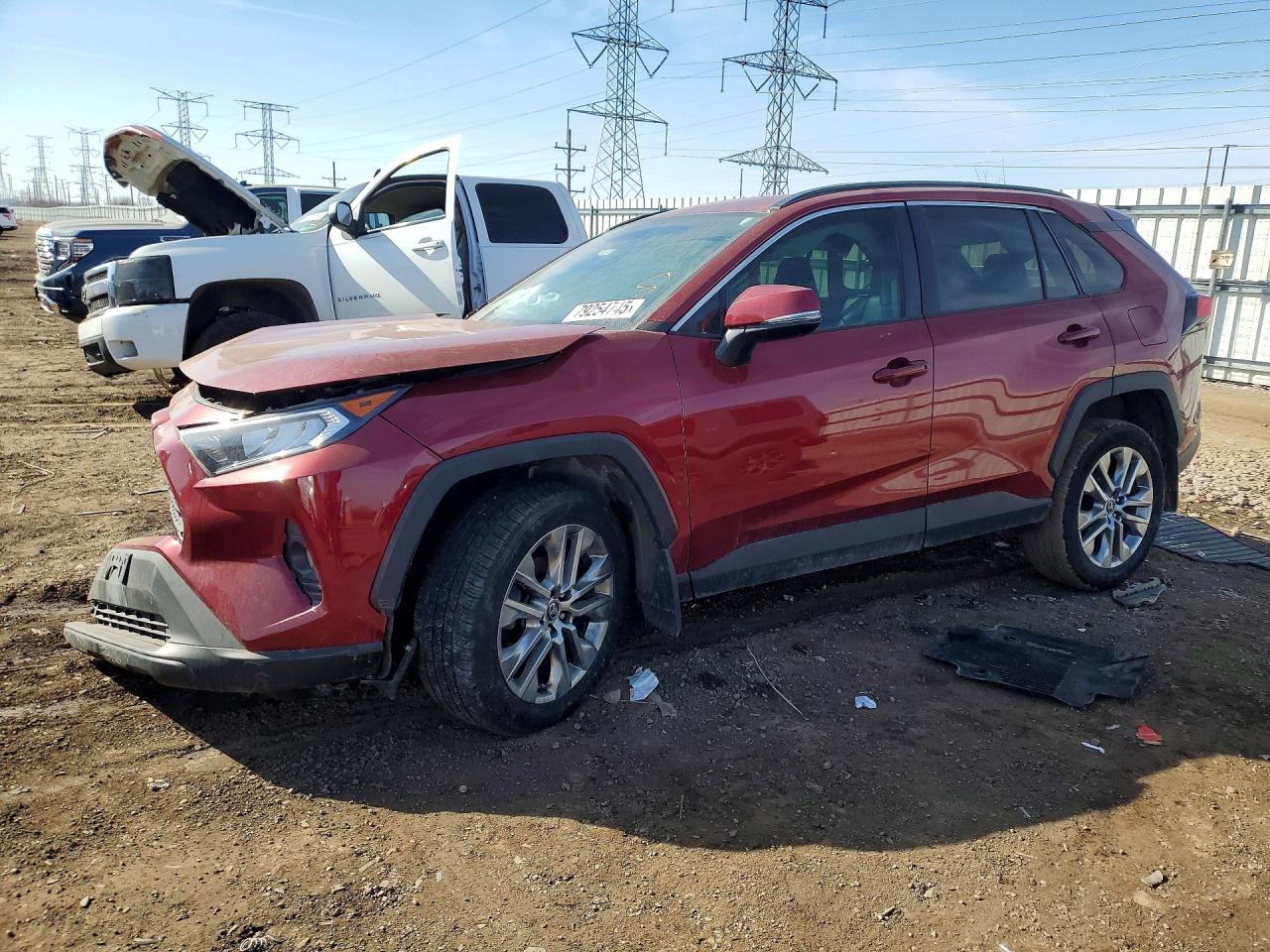 Salvage Toyota RAV4 Image