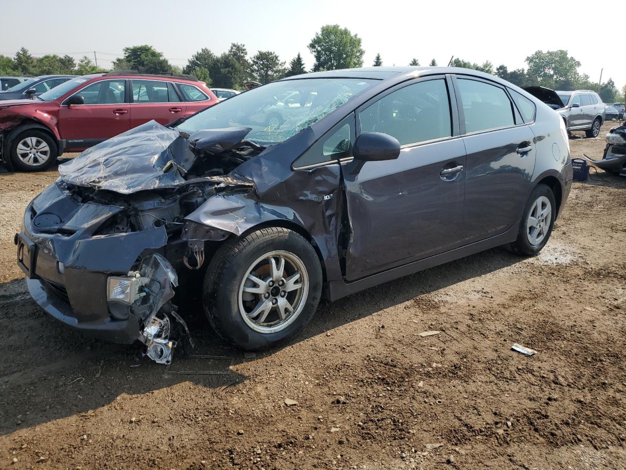 Salvage Toyota Prius Image