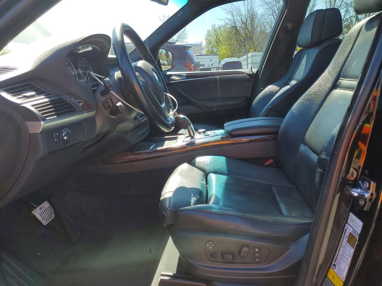 BMW X Series 4.8i