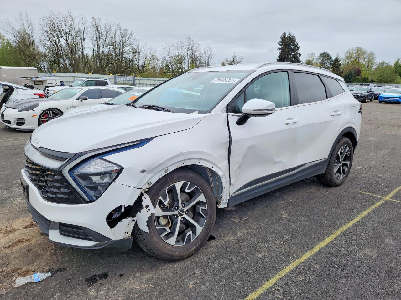 Salvage Kia Sportage Image