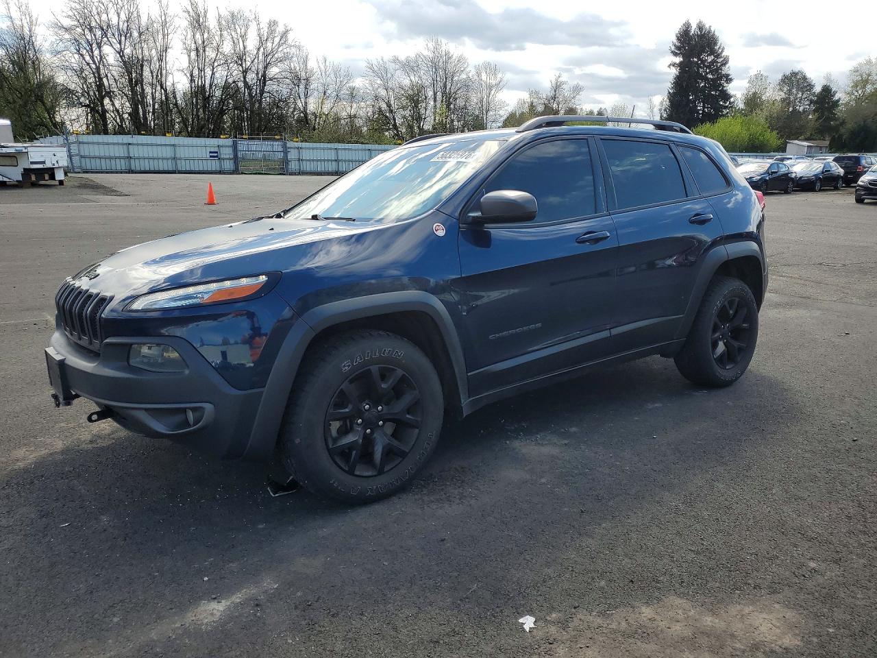 Salvage Jeep Cherokee Image