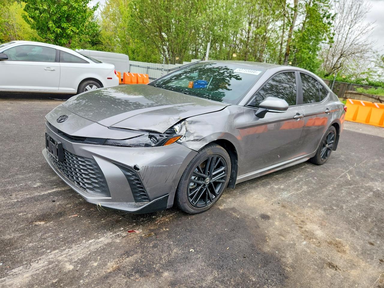 Salvage Toyota Camry Image