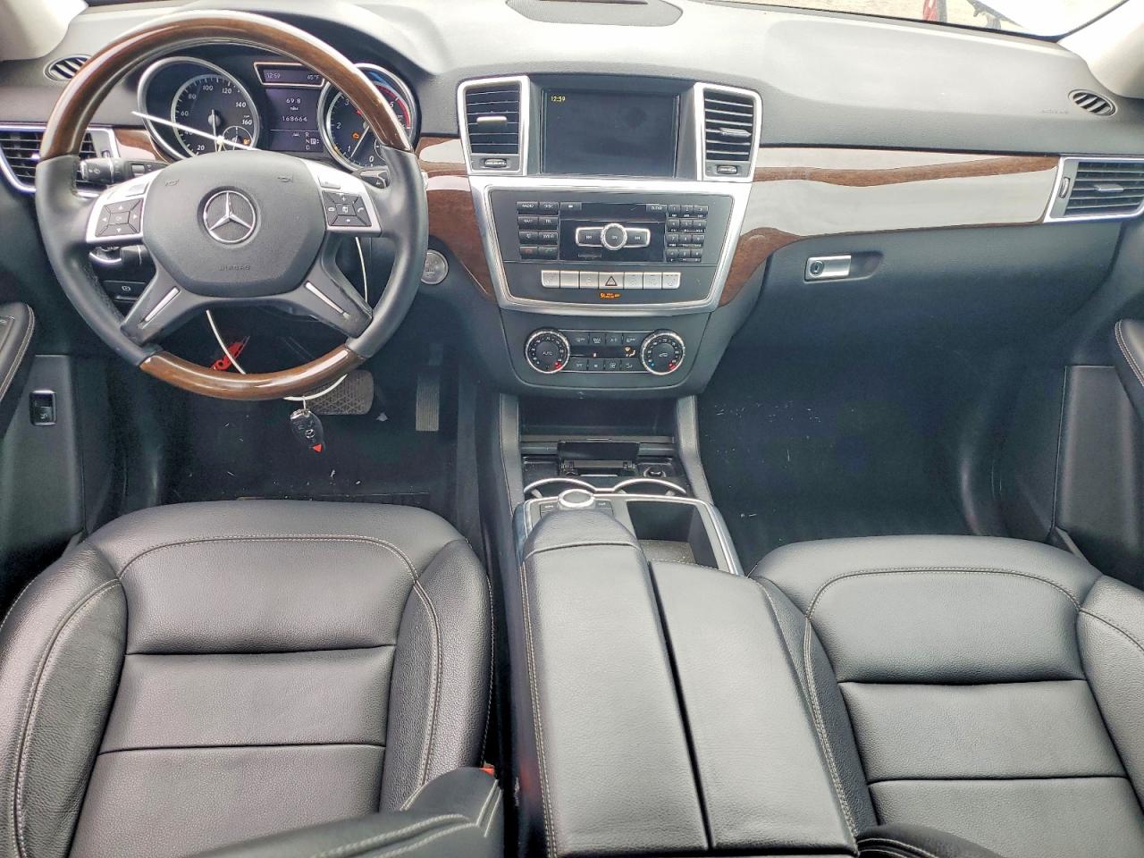 Mercedes-Benz M-Class 350 Bluetec