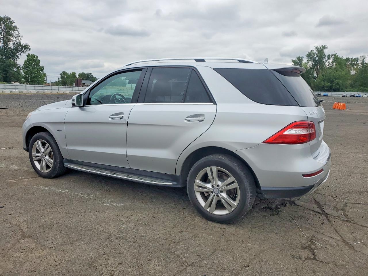 Mercedes-Benz M-Class 350 Bluetec