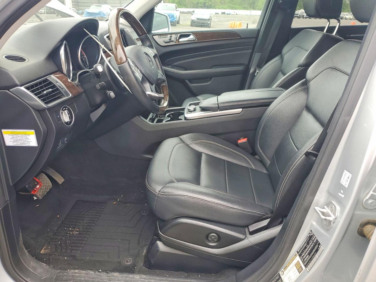 Mercedes-Benz M-Class 350 Bluetec