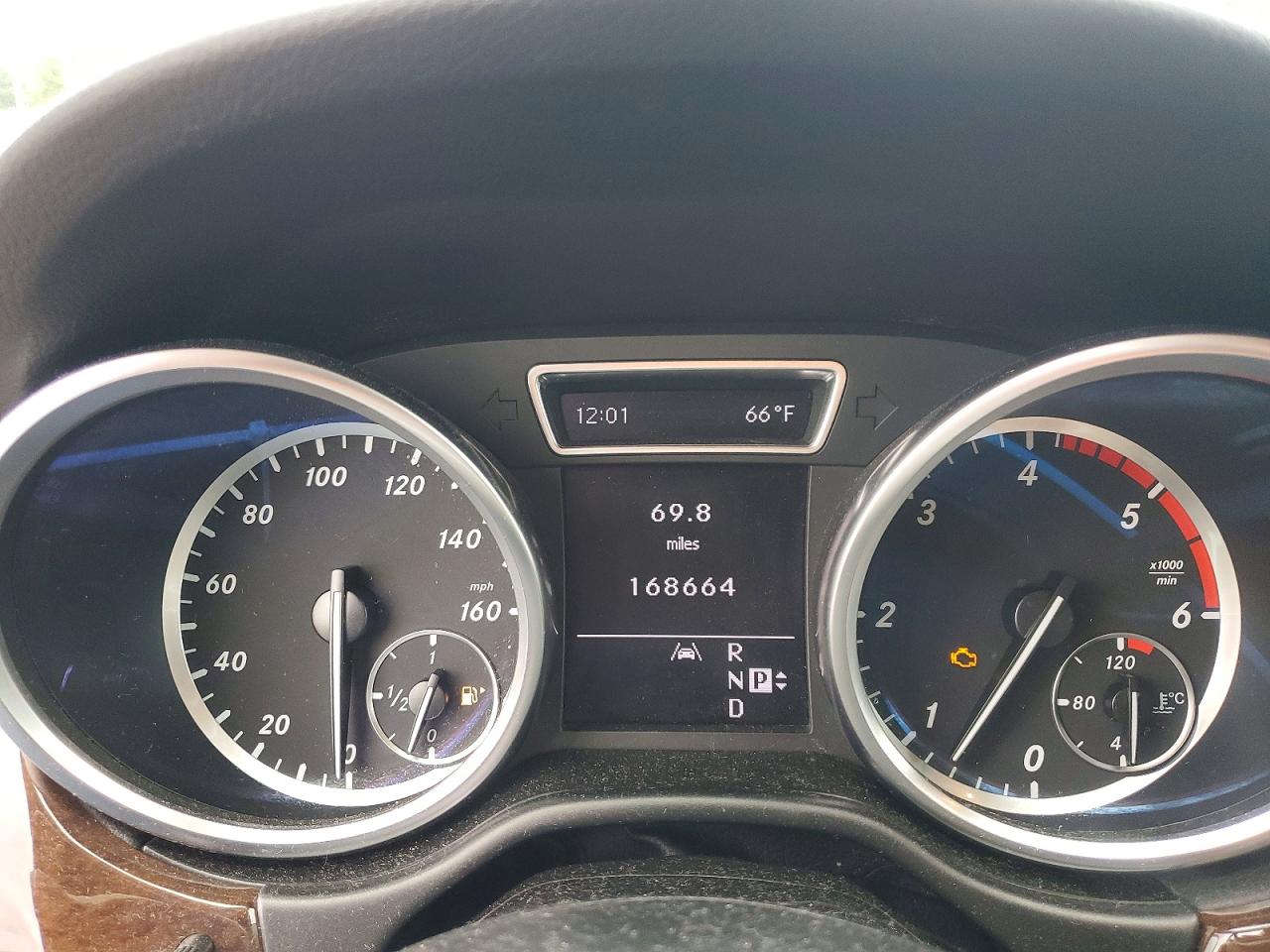 Mercedes-Benz M-Class 350 Bluetec