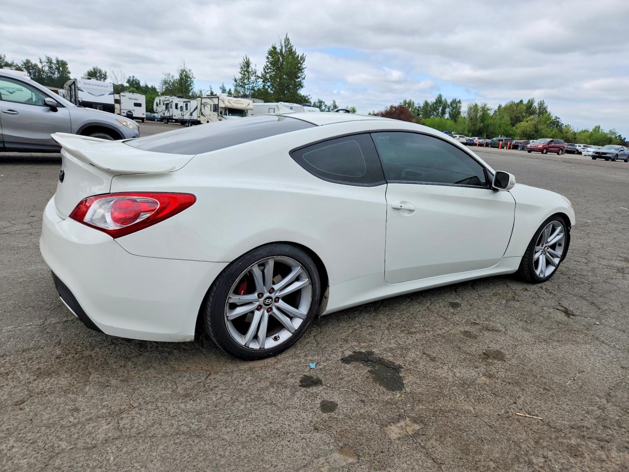 Hyundai Genesis 3.8l