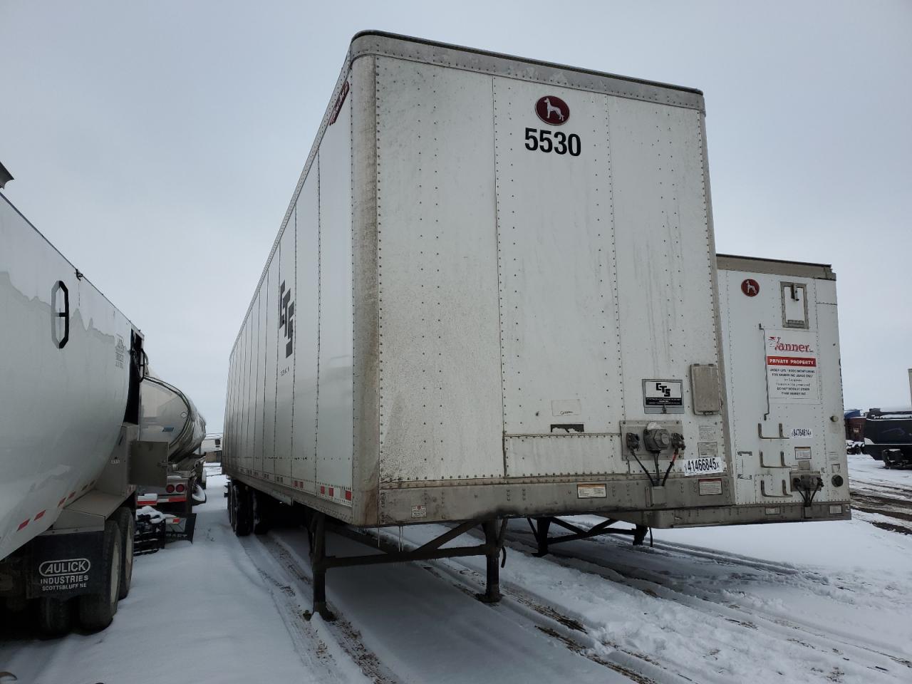 Salvage Great Dane Trailer Semi Trail Image
