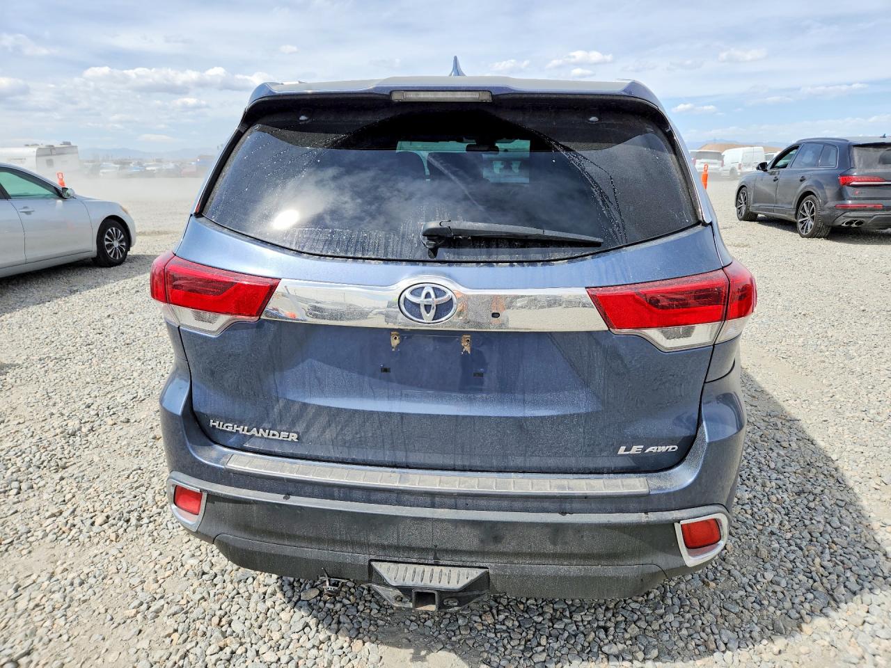 Toyota Highlander Le Plus