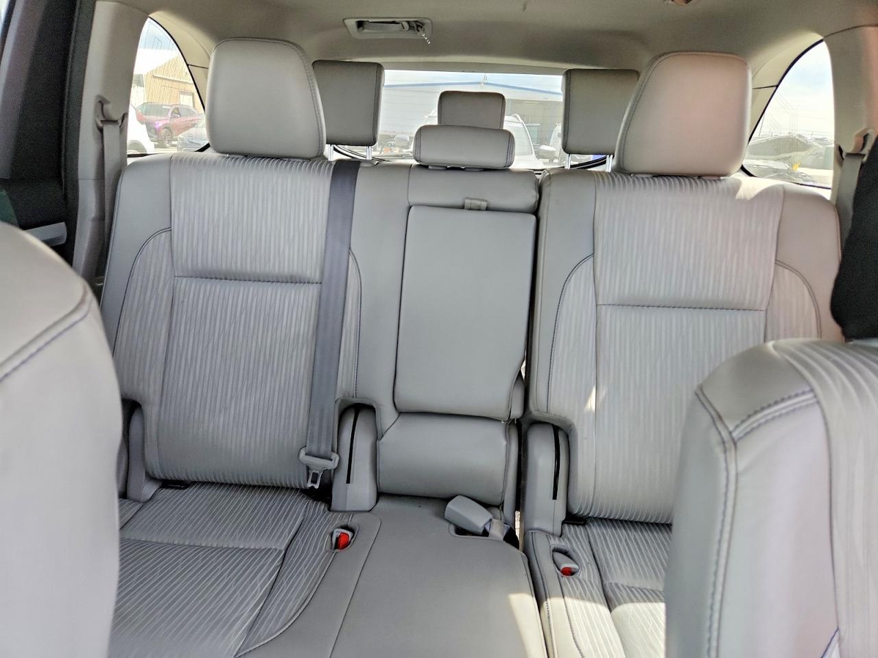 Toyota Highlander Le Plus