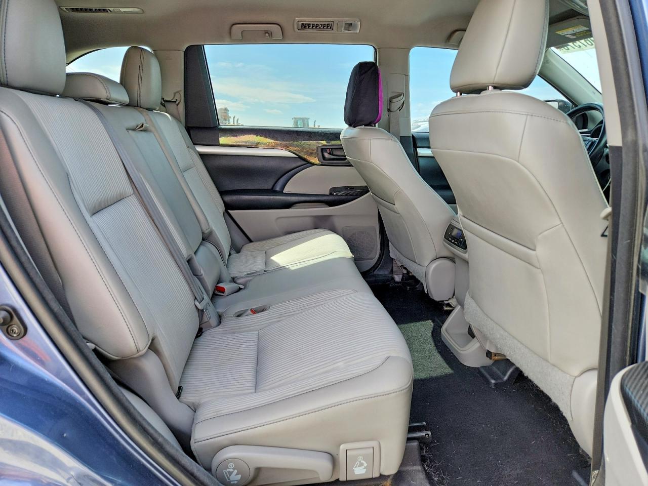Toyota Highlander Le Plus
