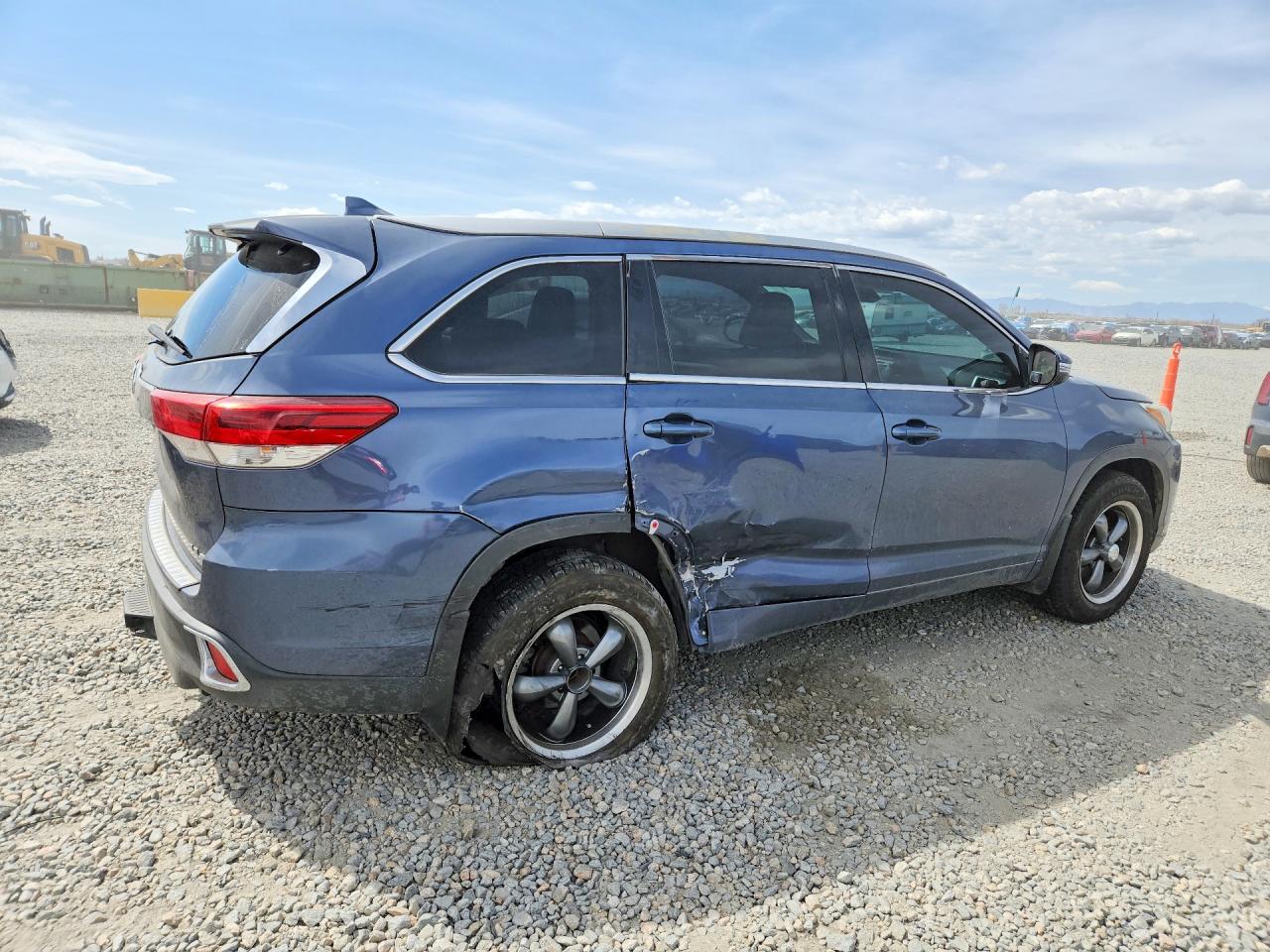 Toyota Highlander Le Plus