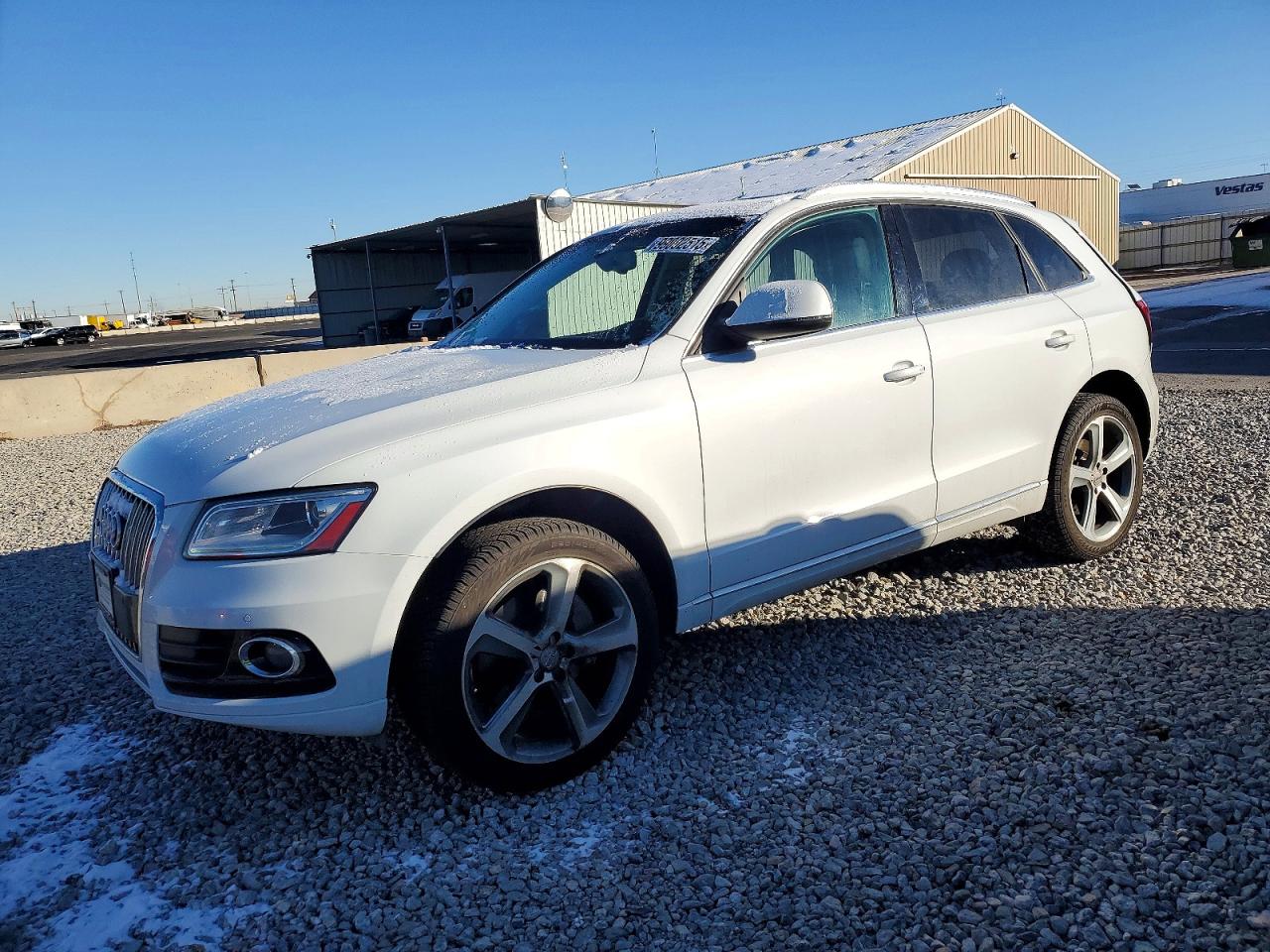 Salvage Audi Q5 Image