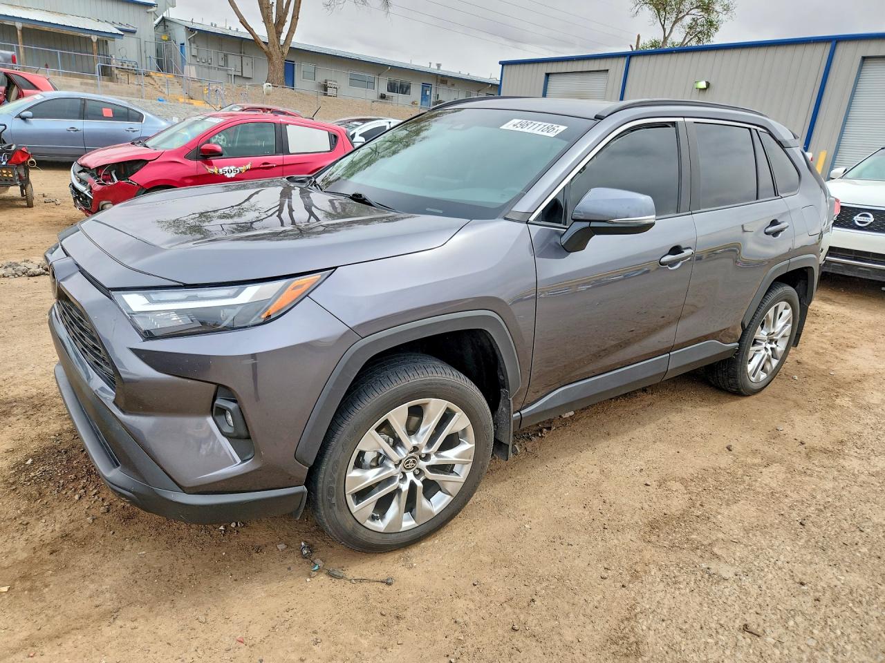 Salvage Toyota RAV4 Image