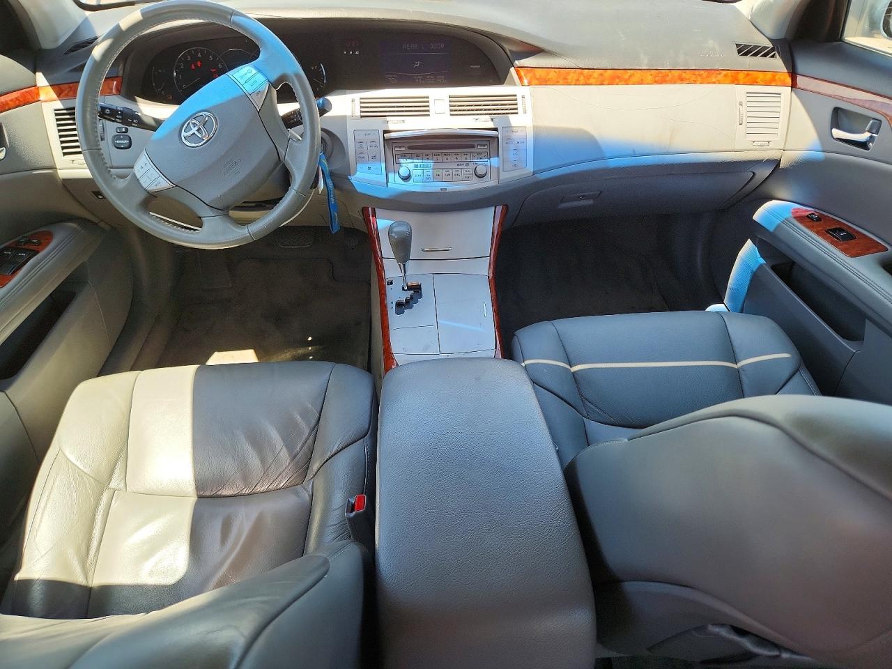 Toyota Avalon Xls