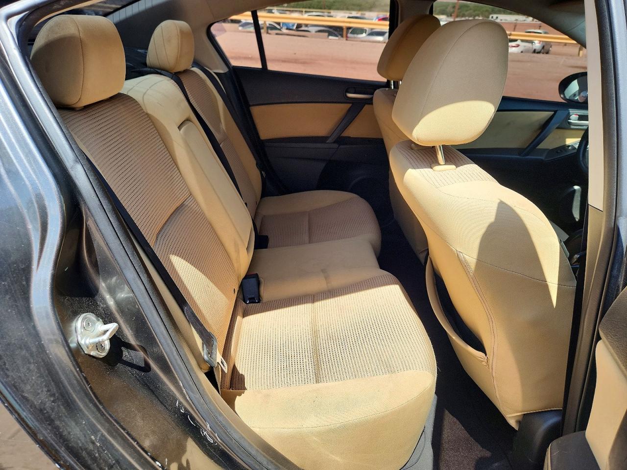 Mazda 3 I